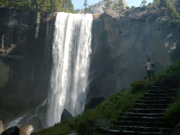 Escaleras hasta la cima de la Vernal Falls